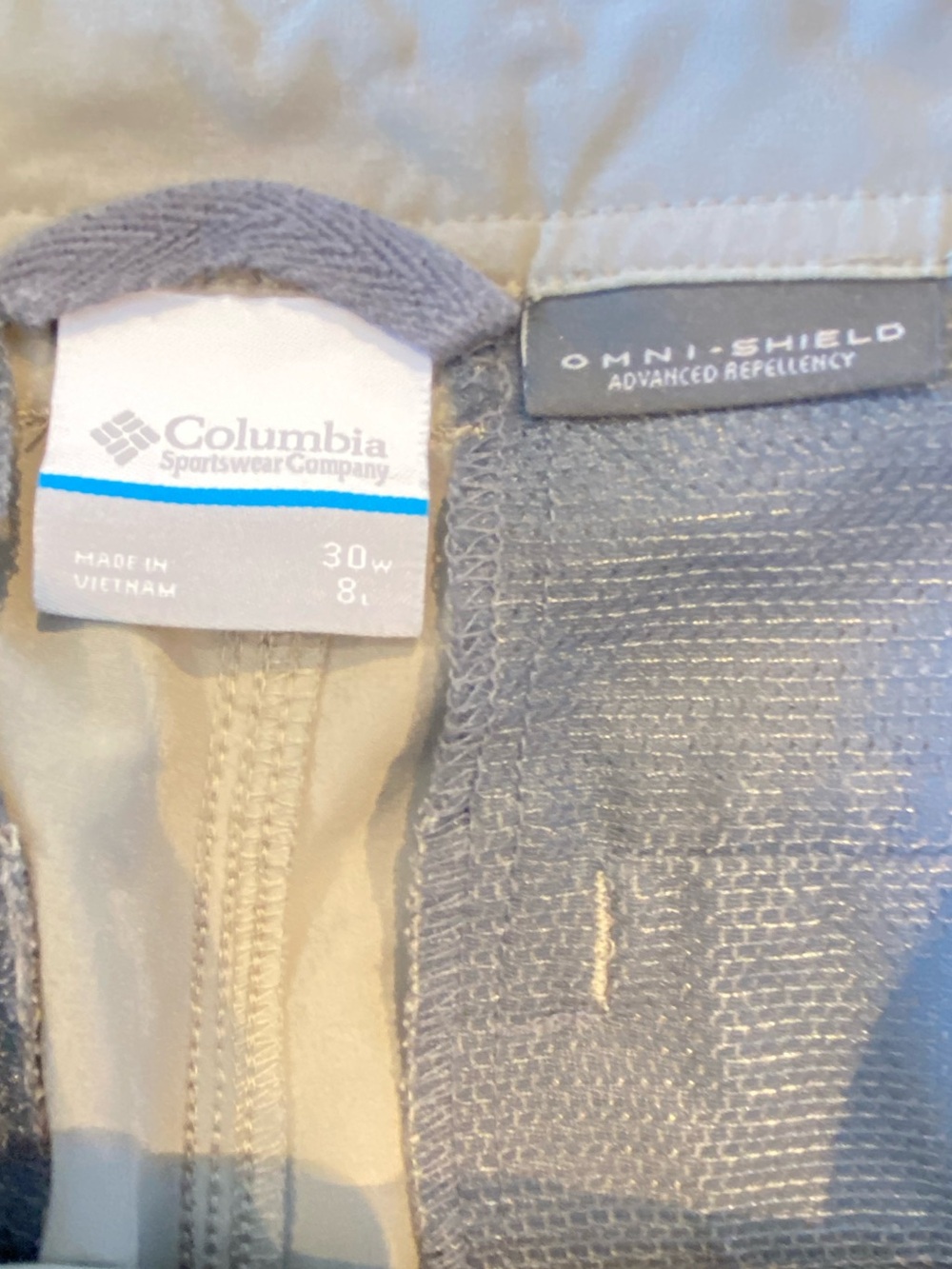 Columbia Men's Global Adventure III Shorts, Gray, size 30 (8" inseam) - Picture 3 of 7